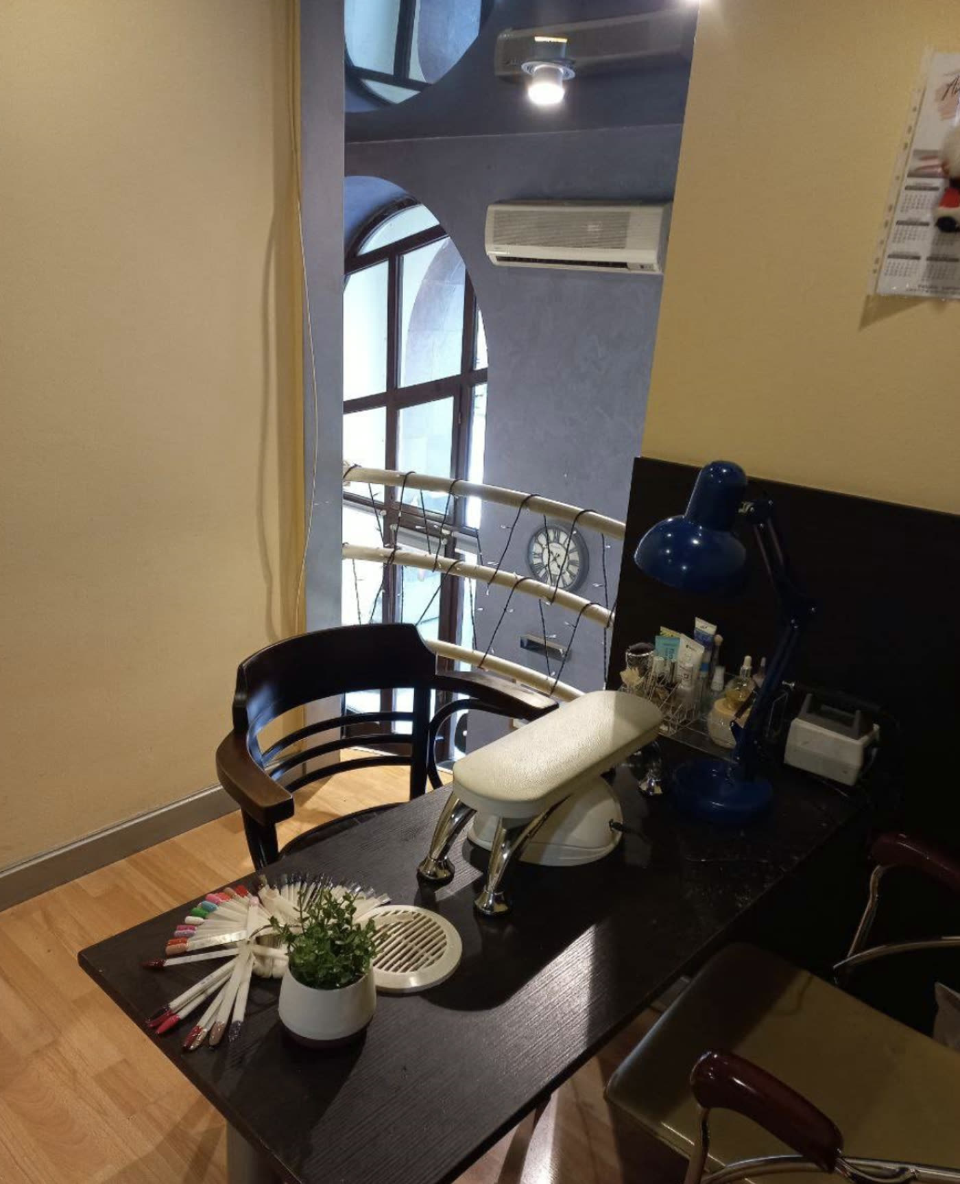 Manicure station at SOLO beauty studio